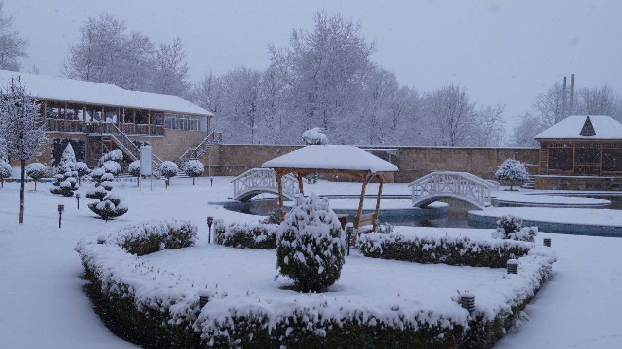 Gabala Yeddi Gozel Hotel Exteriör bild