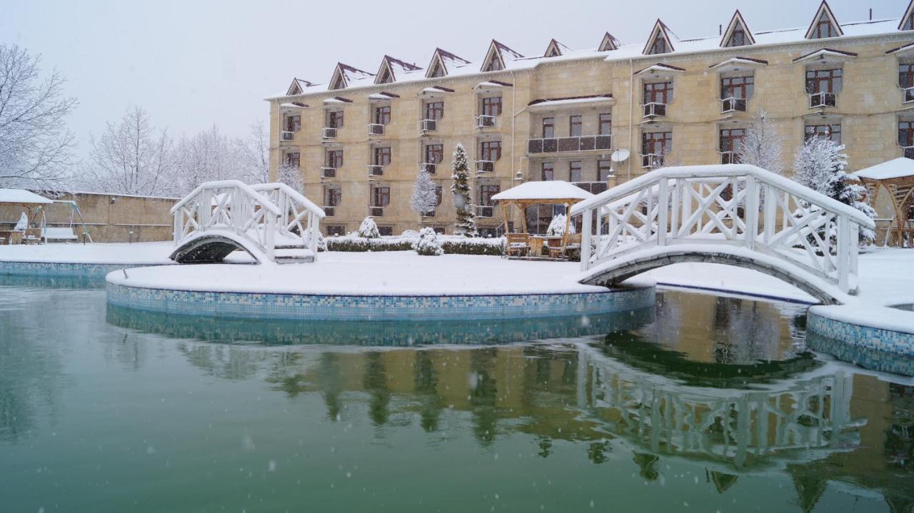 Gabala Yeddi Gozel Hotel Exteriör bild