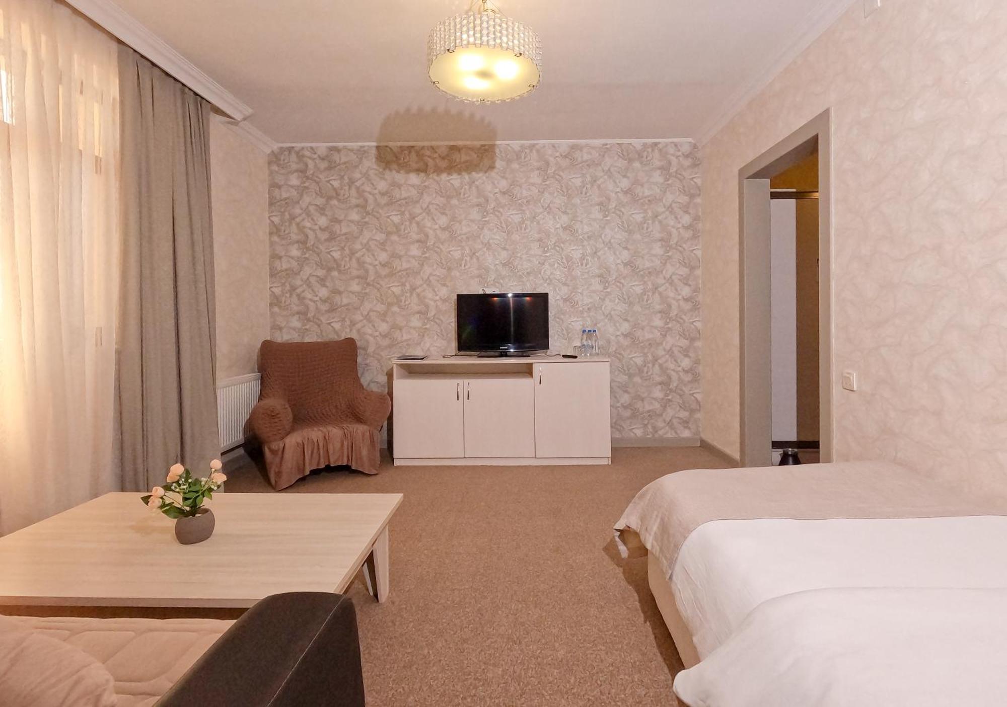 Gabala Yeddi Gozel Hotel Exteriör bild