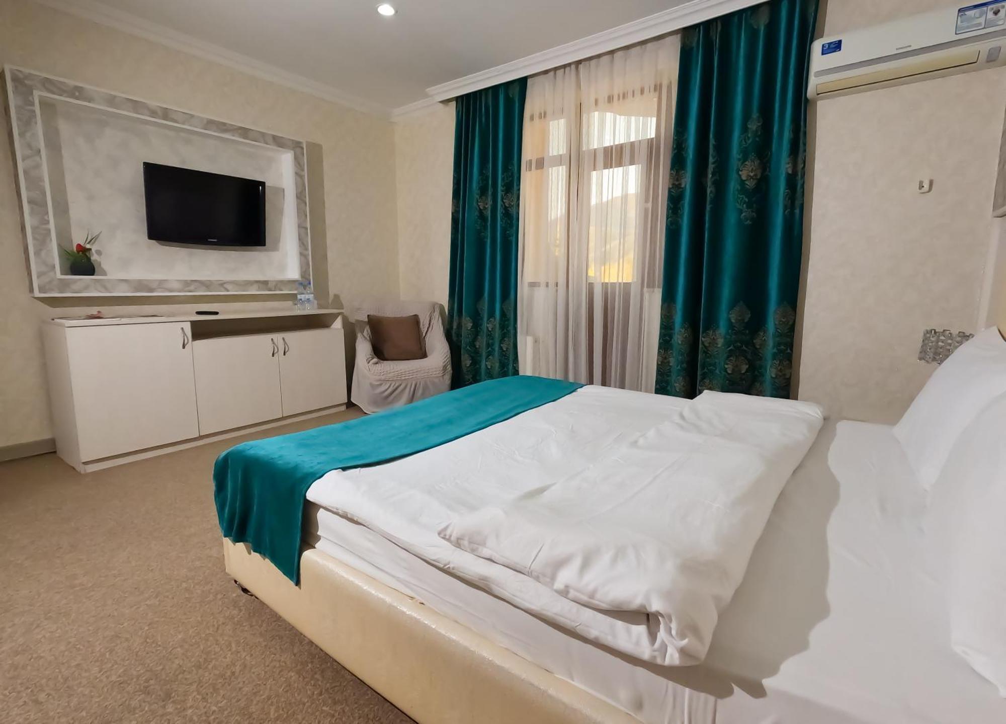 Gabala Yeddi Gozel Hotel Exteriör bild